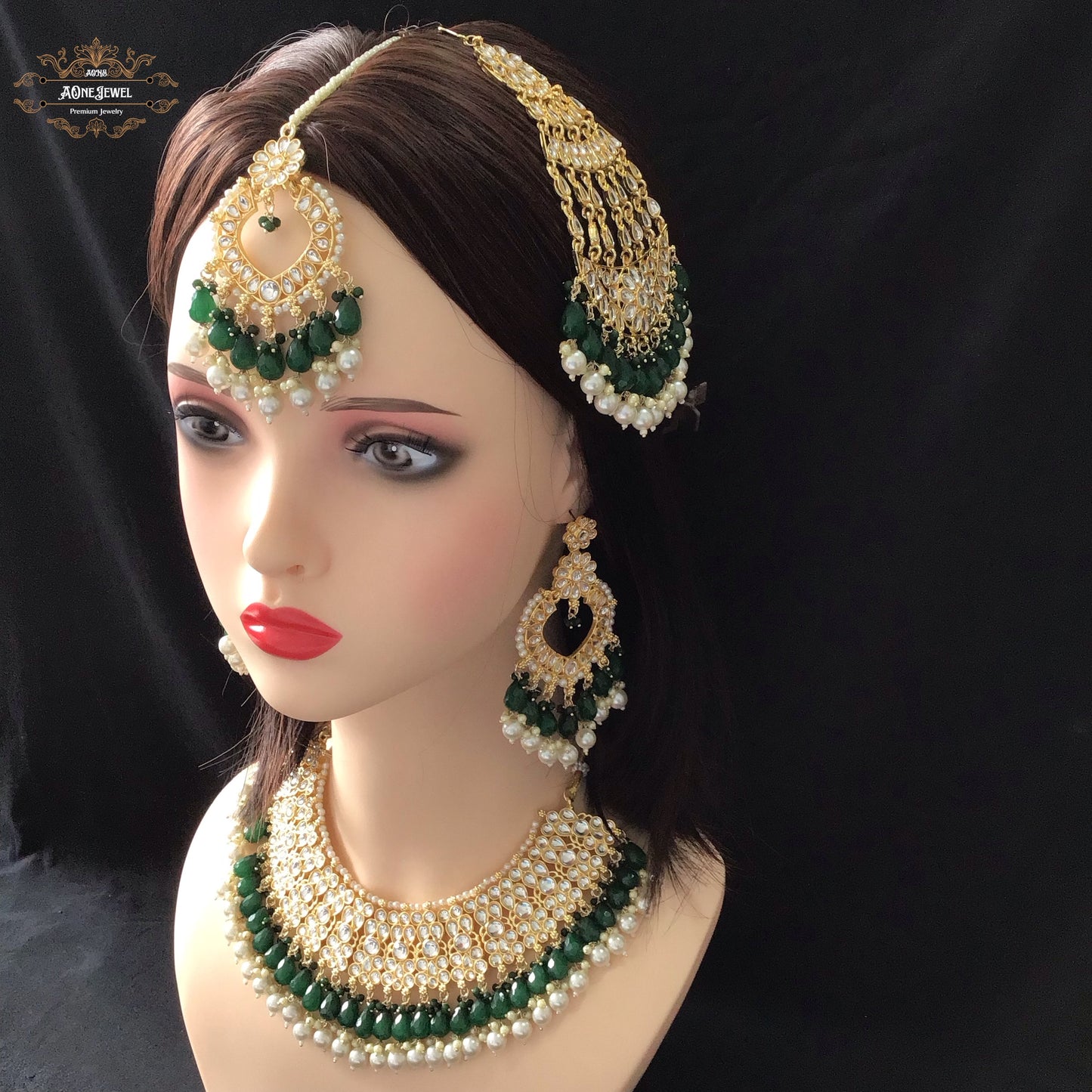 Indian Bridal Green Necklace Earrings Jhoomar Tikka Set