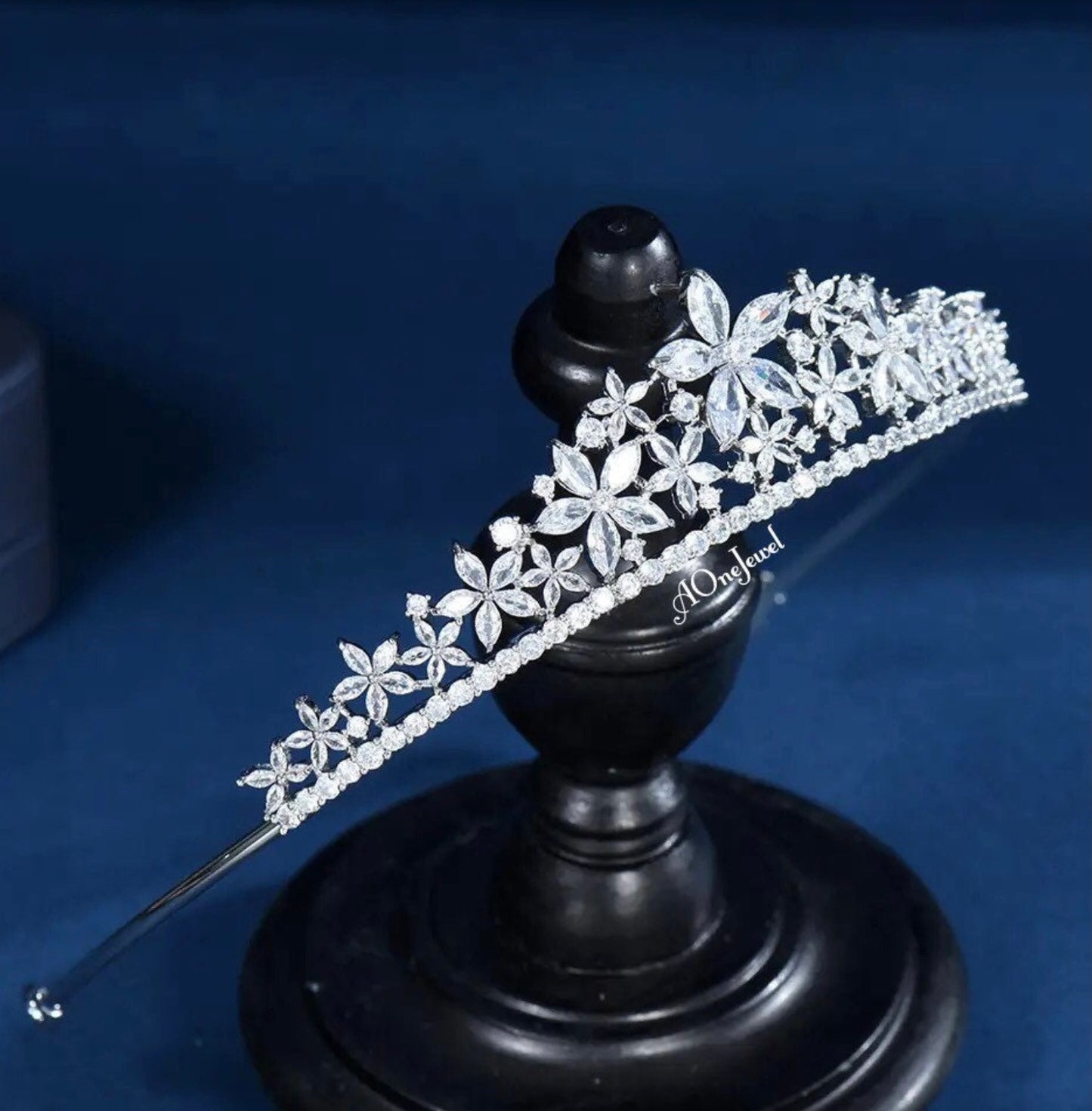 High Quality CZ Diamond Bridal Headpiece Silver Tiara