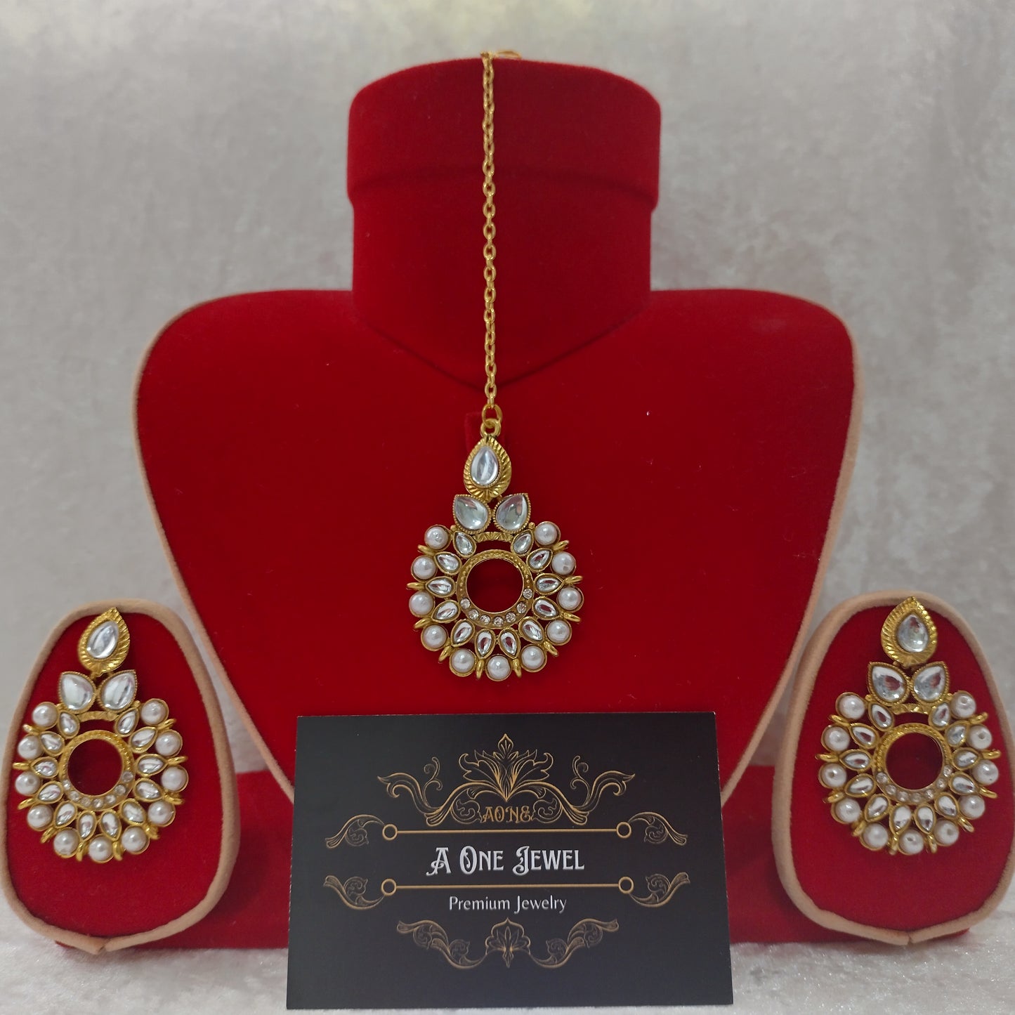 Indian Gold Plated Kundan Pearl Earrings Tikka Set