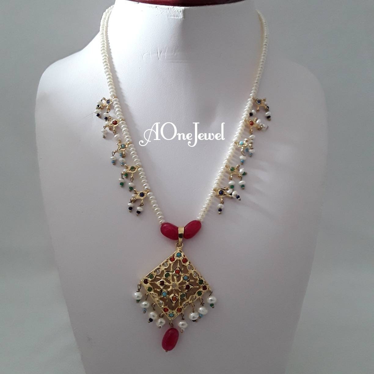 Indian Hyderabadi jadau nauratan jewellery set pendant necklace with matching earrings pakistani designer jewellery bespoke sabysachi jewel