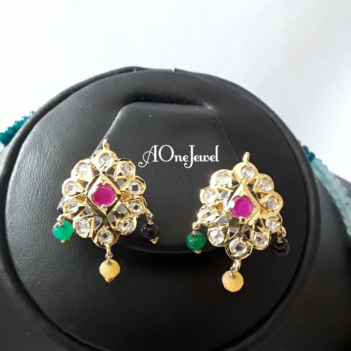 Indian Hyderabadi jadau nauratan jewellery set necklace set with matching earrings pakistani designer jewellery bespoke sabysachi jewel
