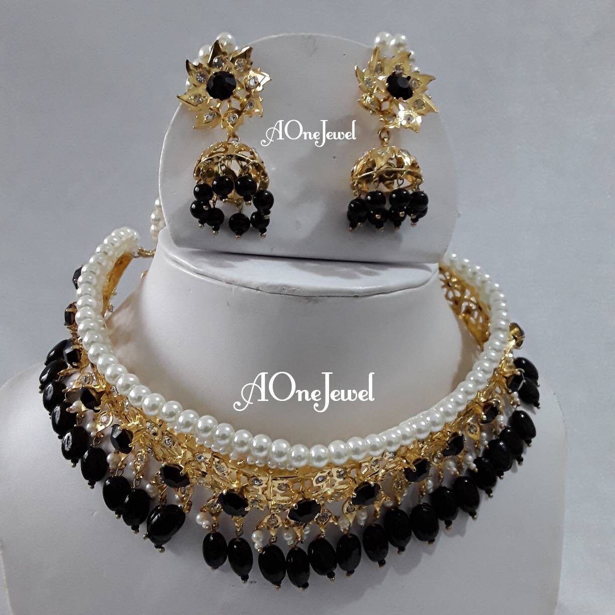 Indian Hyderabadi jadau lacha jewellery set choker necklace set with jhumki earrings pakistani designer jewellery bespoke sabysachi jewel