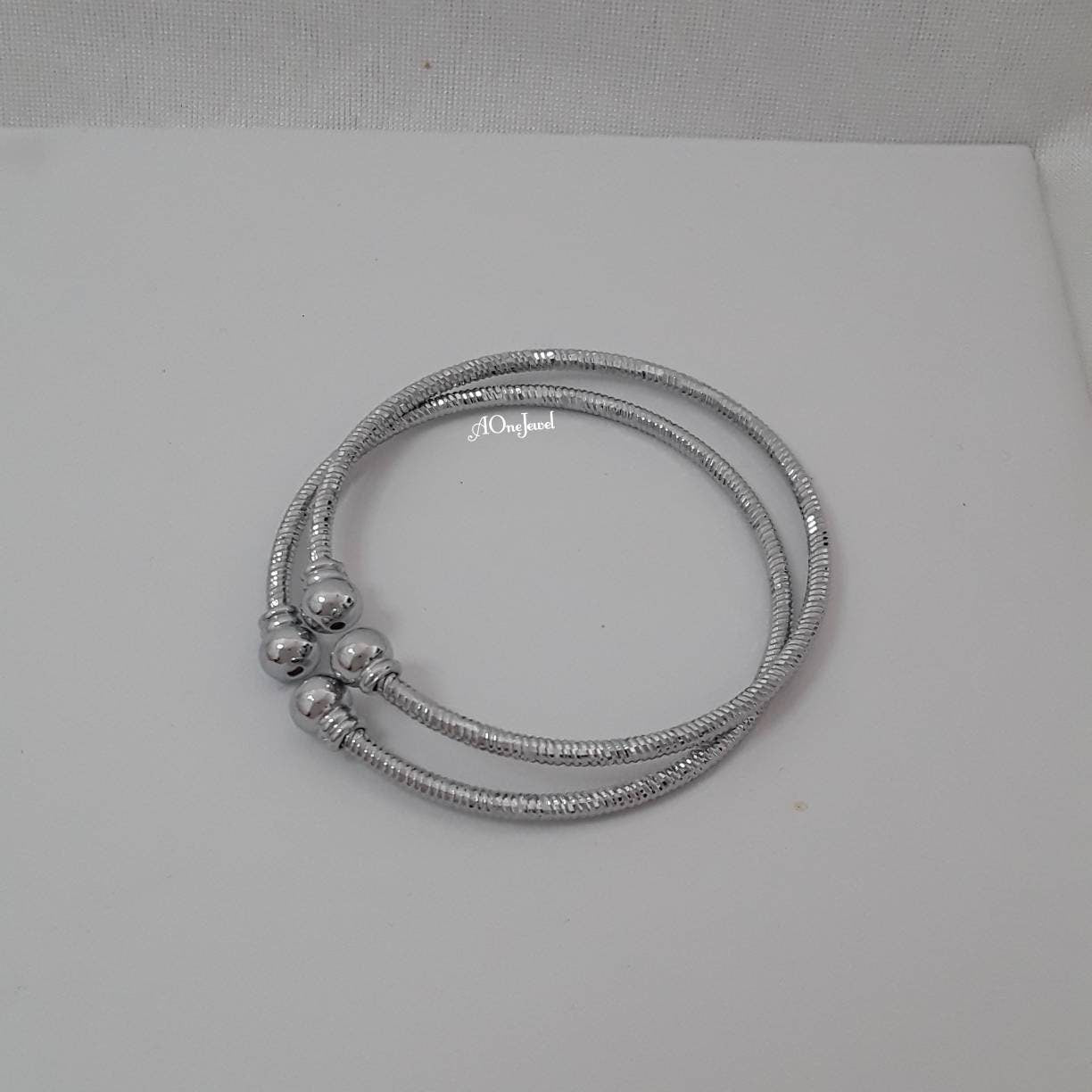 2pcs Indian Ethnic Silver Plated Cuff Bangles