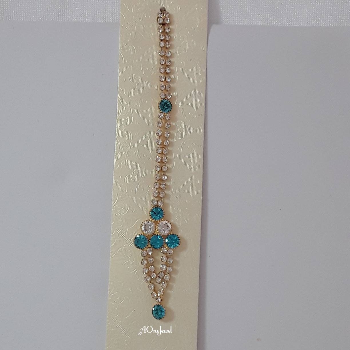 Indian Ethnic Fashion Rhinestone head piece Tikka | Gold Tikka | Gold mang tikka | pakistani designer jewellery | bridal jewellery | Tika