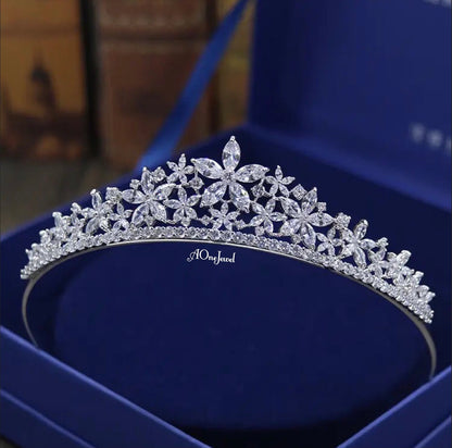 High Quality CZ Diamond Bridal Headpiece Silver Tiara