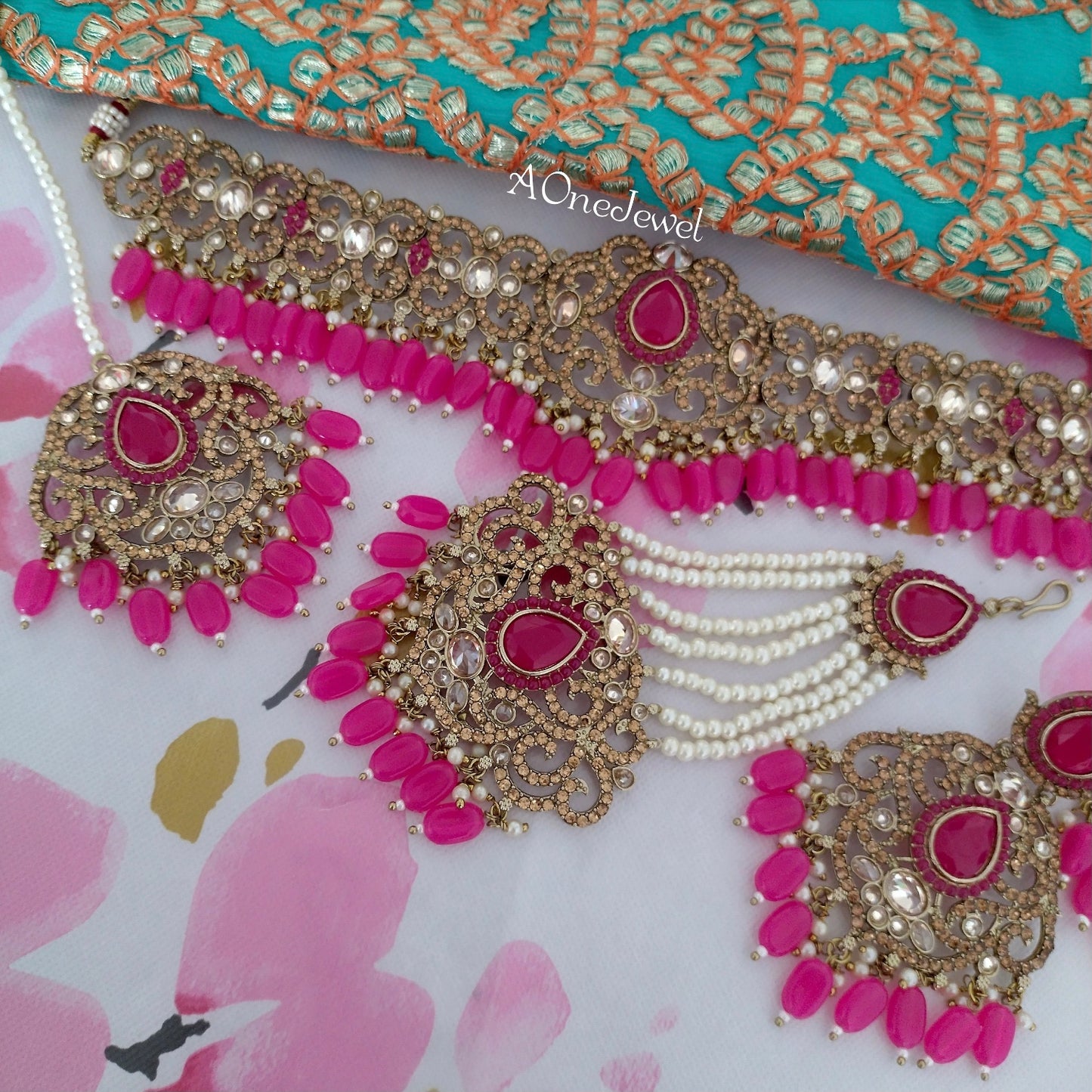 Antique Gold Bridal Choker Necklace Earrings Jhoomar Tikka Set