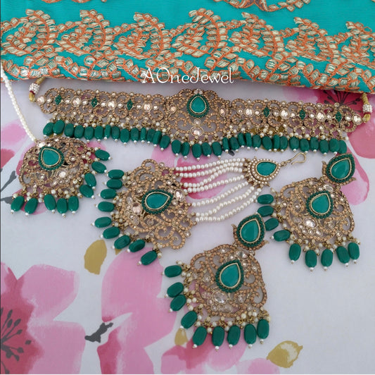 Antique Gold Green Bridal Choker Necklace Earrings Jhoomar Tikka Set