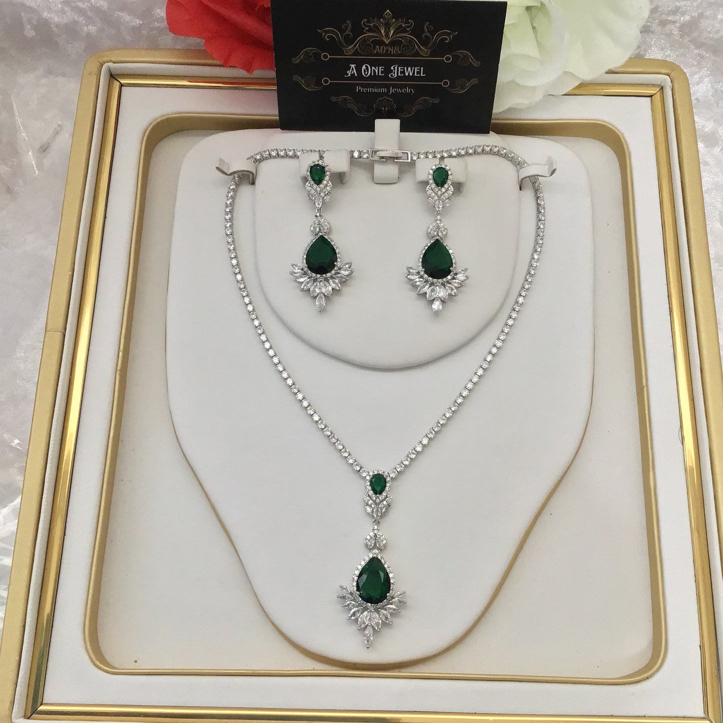 Exclusive Bridal Green CZ Diamond Cubic Zirconia Necklace Jewellery Set