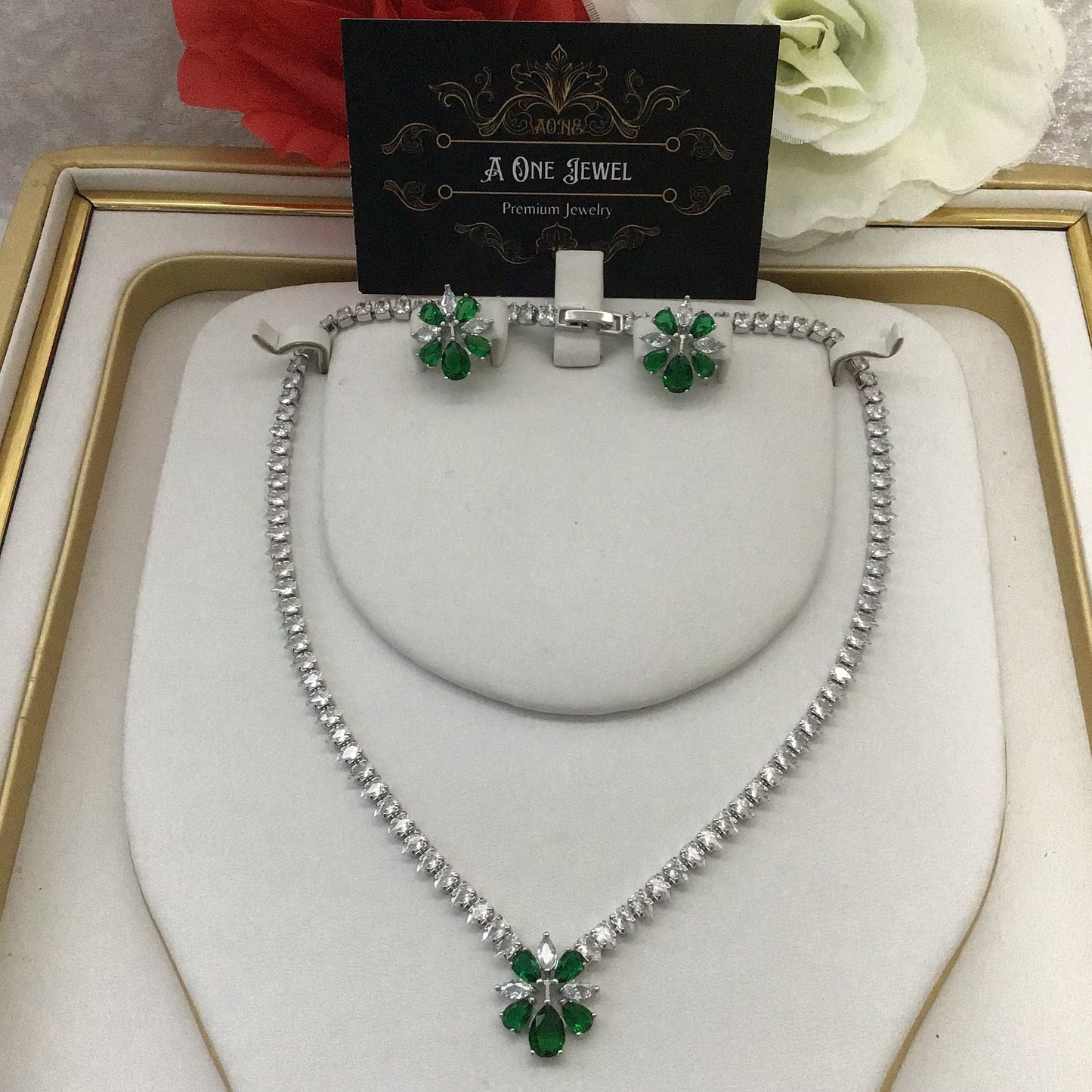 Exclusive Bridal Green CZ Diamond Cubic Zirconia 2PCS Jewellery Set