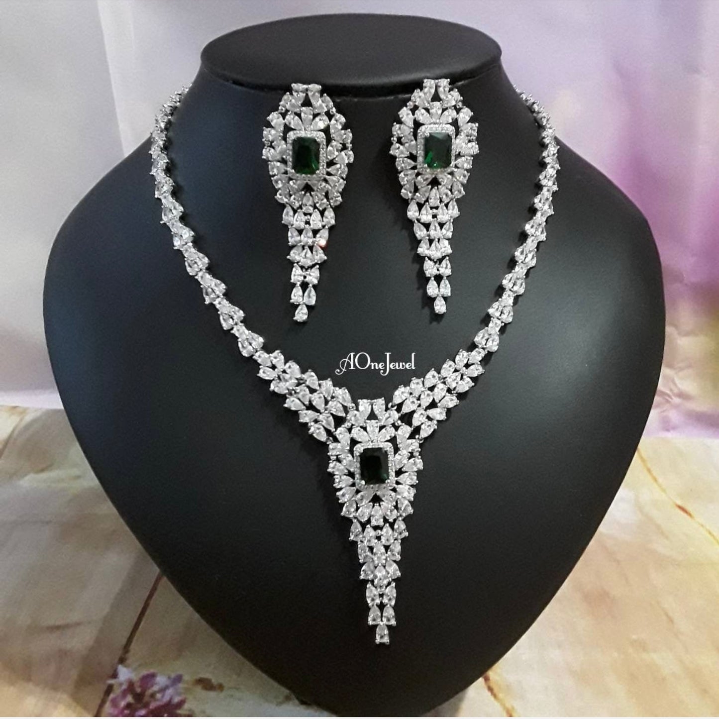 Indian Bridal CZ Diamond Emerald 2PCS Necklace Set