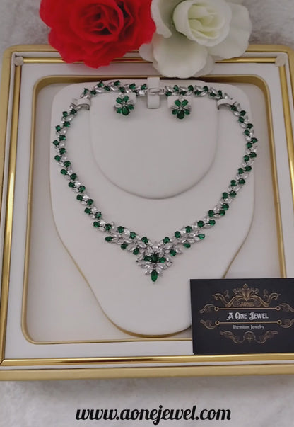 Exclusive Bridal Emerald CZ Diamond Cubic Zirconia Necklace Jewellery Set