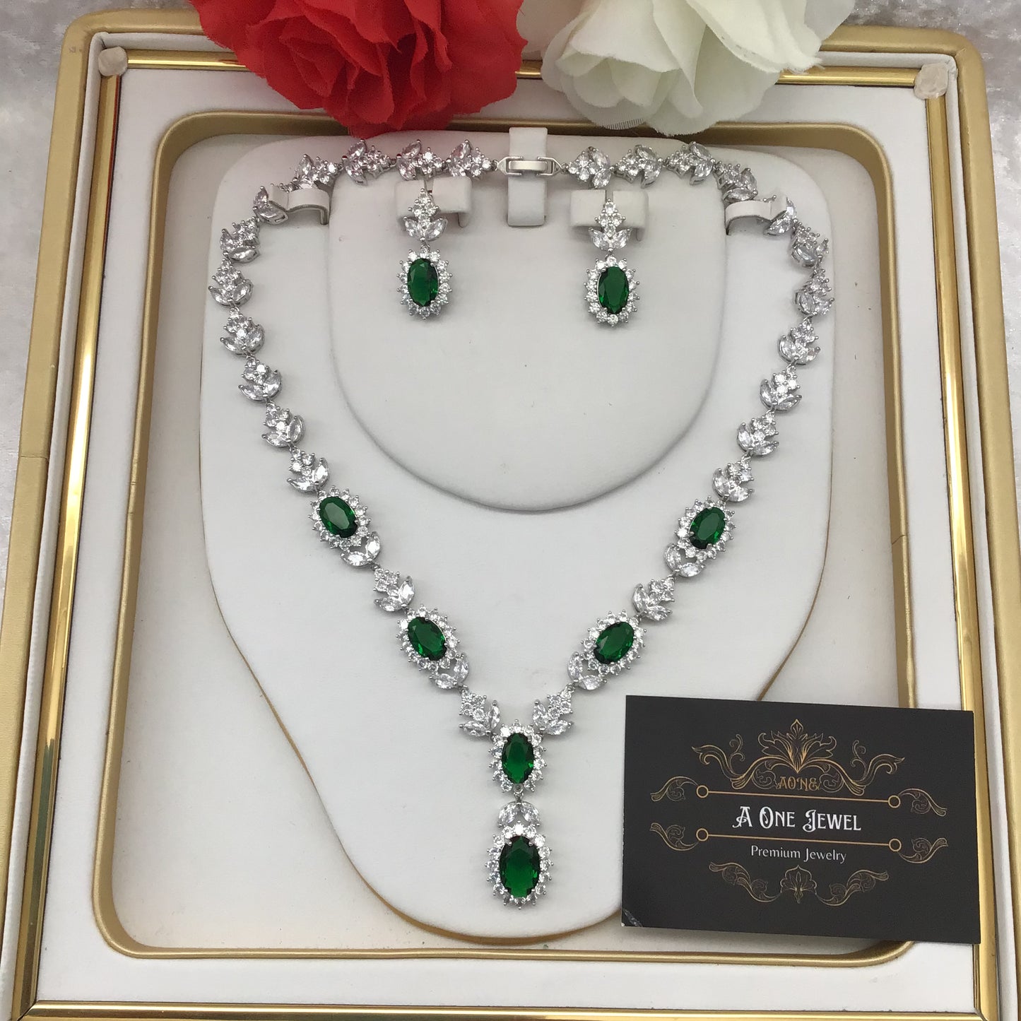 Exclusive Bridal Emerald CZ Diamond Cubic Zirconia Necklace Jewellery Set