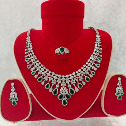 Luxury Indian Bridal CZ Diamond 4PCS Emerald Necklace Set