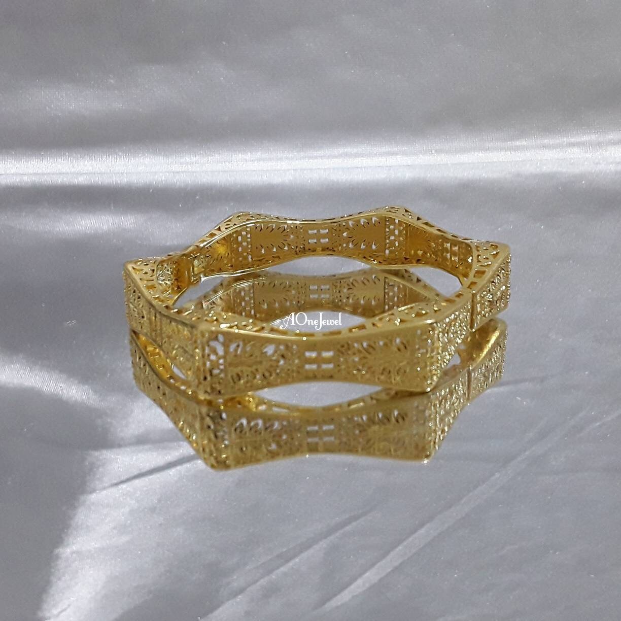 Indian Ethnic 1pc apenable 18K Gold Plated Bangle Size 2.8, Indian Jewelry, Pakistani Jewelry, Bangles, Bracelet, Kada, Cuff, Ethnic Bangles