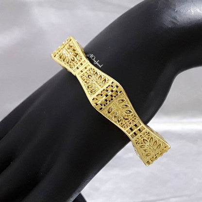 Indian Ethnic 1pc apenable 18K Gold Plated Bangle Size 2.8, Indian Jewelry, Pakistani Jewelry, Bangles, Bracelet, Kada, Cuff, Ethnic Bangles